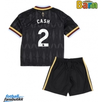 Aston Villa Matty Cash #2 Bortedraktsett Barn 2026-27 Kortermet (+ Korte bukser)
